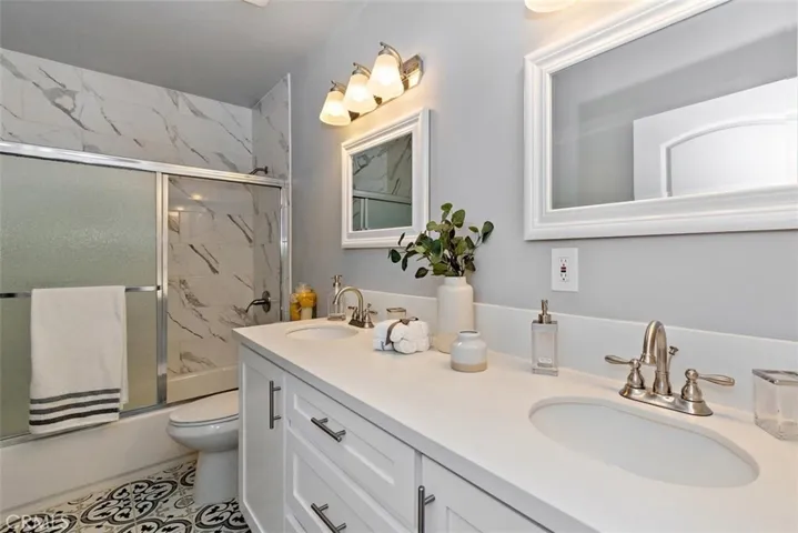 3901 Walton Avenue, Los Angeles, California 90037