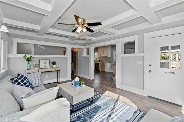3901 Walton Avenue, Los Angeles, California 90037