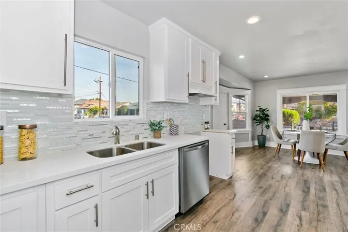 3901 Walton Avenue, Los Angeles, California 90037