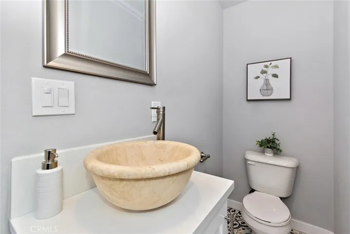 3901 Walton Avenue, Los Angeles, California 90037