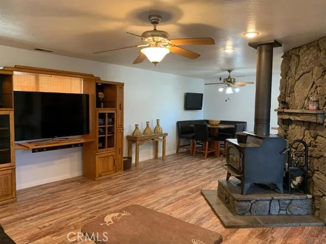 18033 Catalpa Street, Hesperia, California 92345