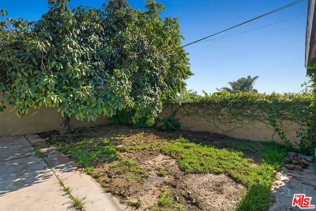 5144 W 141st Street, Hawthorne, California 90250