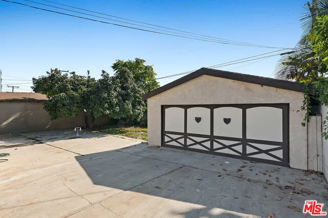 5144 W 141st Street, Hawthorne, California 90250