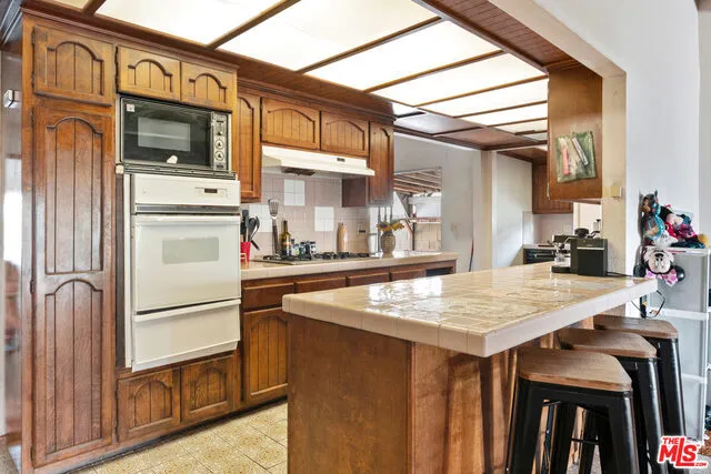 5144 W 141st Street, Hawthorne, California 90250