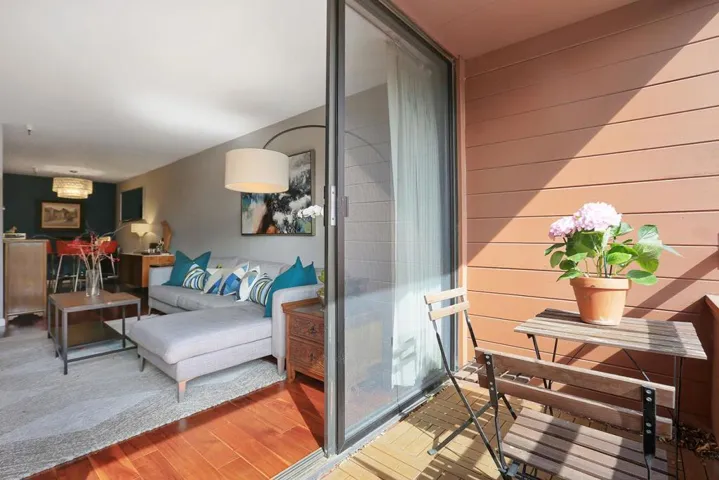 1210 Bellevue Avenue 202, Burlingame, California 94010