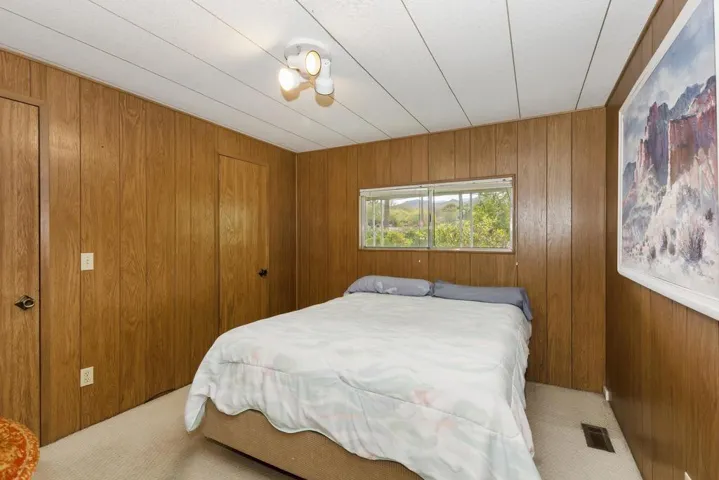 012_Bedroom