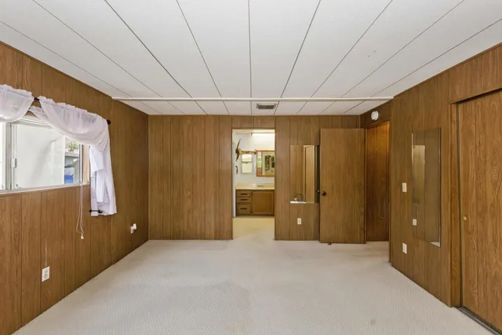 015_Master Bedroom