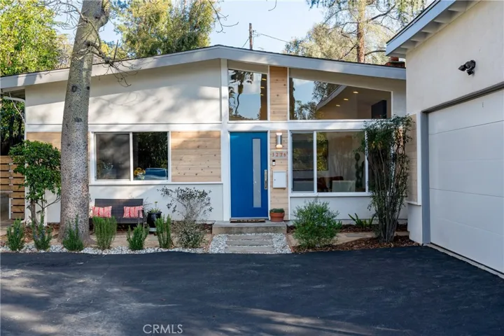 3276 Summit Avenue, Altadena, California 91001