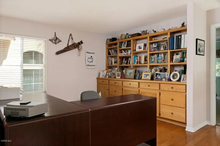 930 Corte Augusta-021-21-Loft-MLS_Size