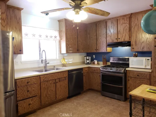 8249 Langdon Avenue, Hesperia, California 92345