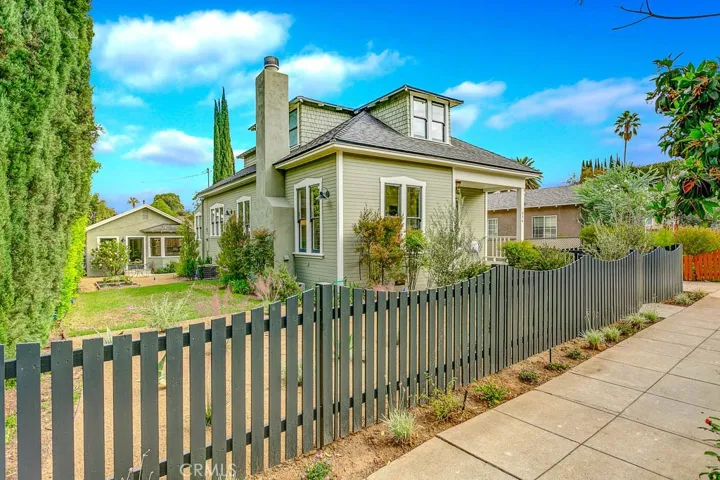 712 – 714 Hawthorne Street, South Pasadena, California 91030