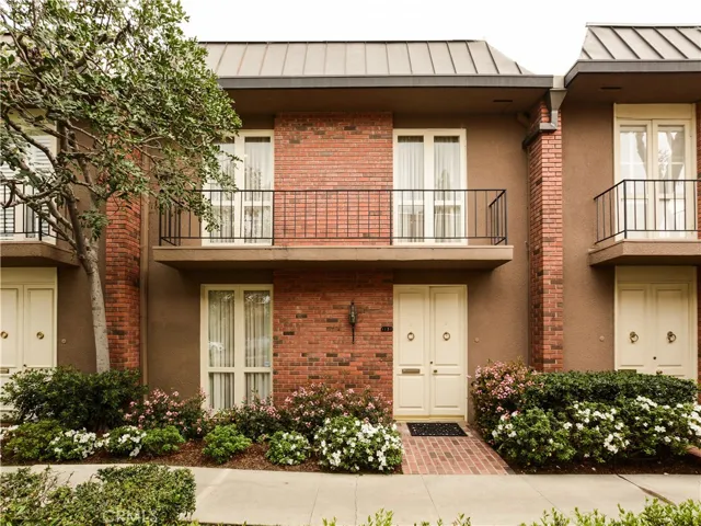 1131 S Orange Grove Boulevard, Pasadena, California 91105