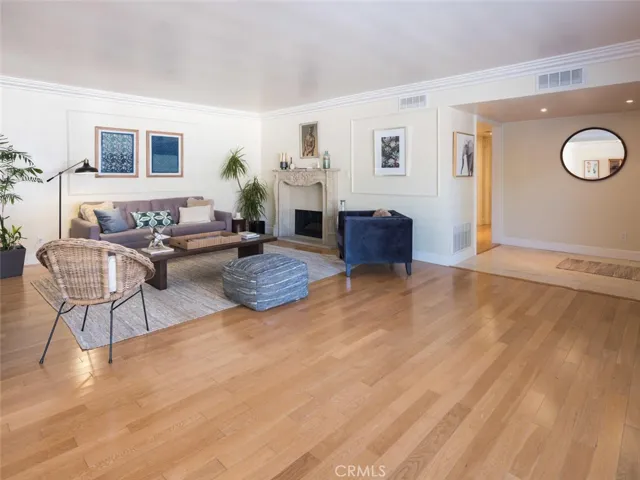 1200 S Orange Grove Boulevard 10, Pasadena, California 91105