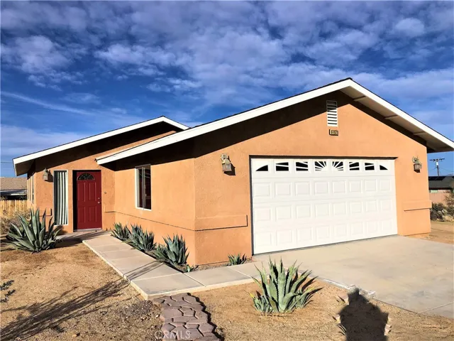61620 Crest Circle Drive, Joshua Tree, California 92252