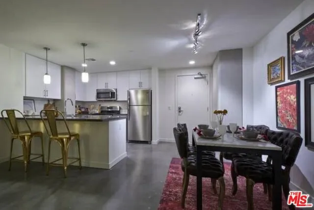 1120 W 6th Street 1712, Los Angeles, California 90017