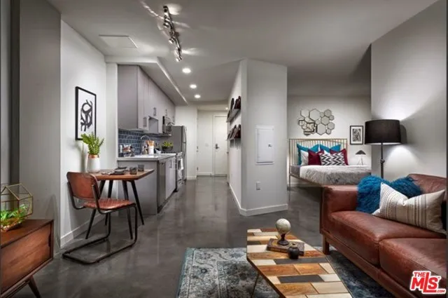 1120 W 6th Street 1712, Los Angeles, California 90017