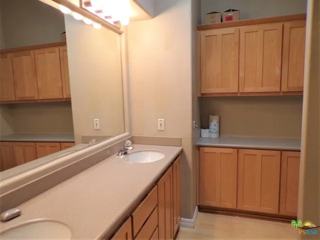 Even The Second Bath Has Lots Of Room &