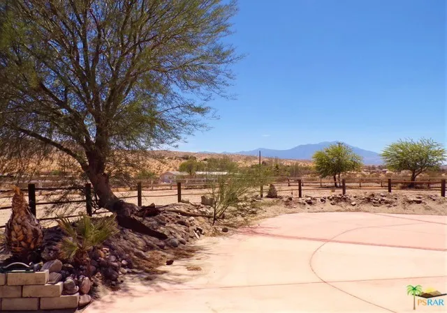 Your Desert Setting Among The Panoramic