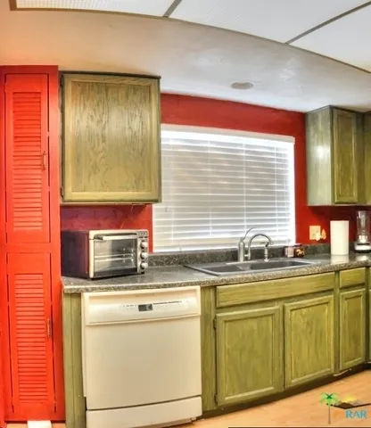 All Appliances Stay!