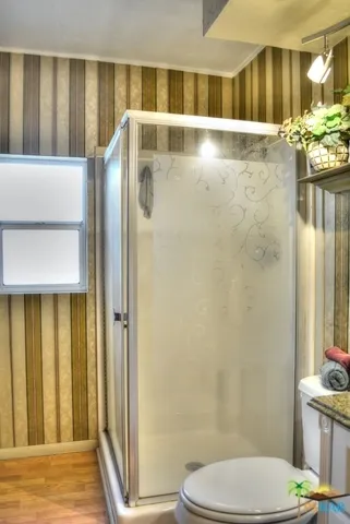 2nd Bath Free Standing Shower!