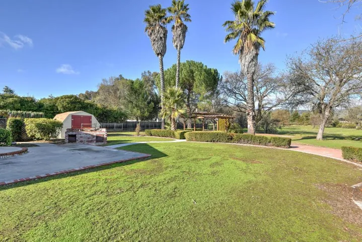 9230 Burchell Road, Gilroy, California 95020