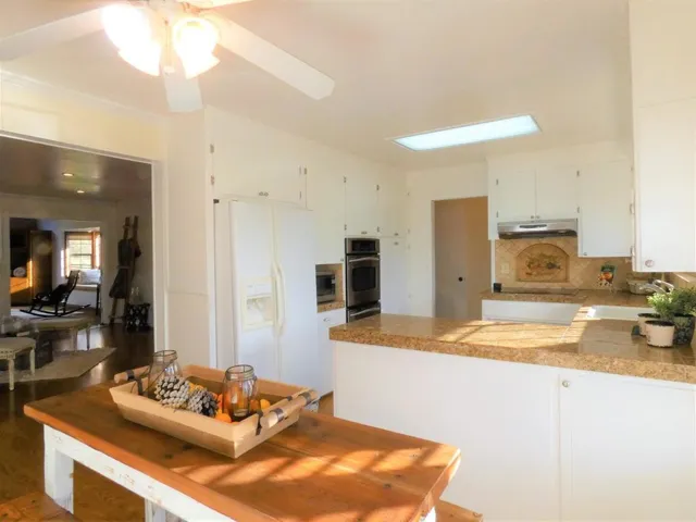 9230 Burchell Road, Gilroy, California 95020