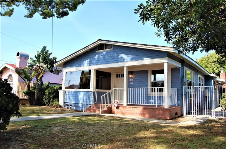 1020 N Fries Avenue, Wilmington, California 90744