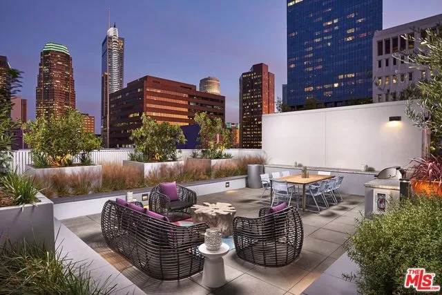 1120 W 6th Street 2505, Los Angeles, California 90017
