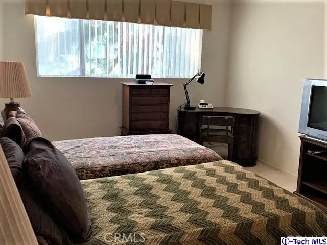358 S Gramercy Place 210, Los Angeles, California 90020