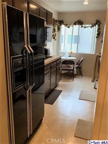 358 S Gramercy Place 210, Los Angeles, California 90020