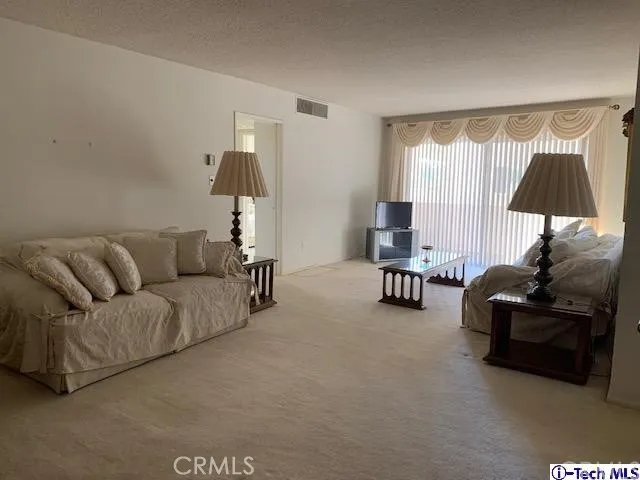 358 S Gramercy Place 210, Los Angeles, California 90020