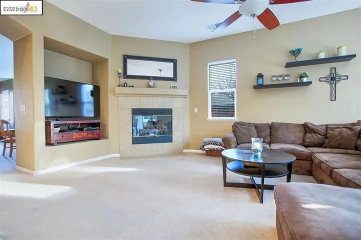 299 Pebble Beach, Brentwood, California 94513-9999