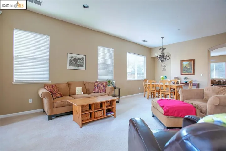 299 Pebble Beach, Brentwood, California 94513-9999