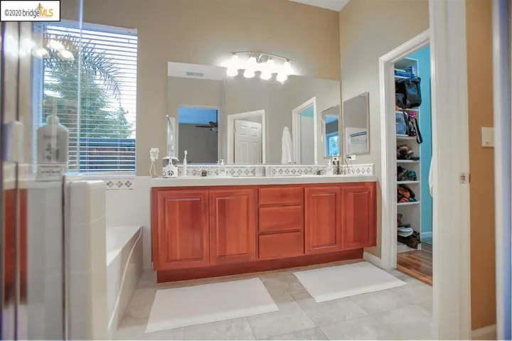 299 Pebble Beach, Brentwood, California 94513-9999