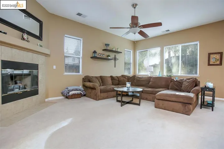 299 Pebble Beach, Brentwood, California 94513-9999