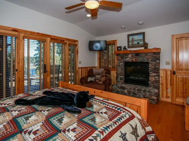 025_Master Suite Stone Fireplace