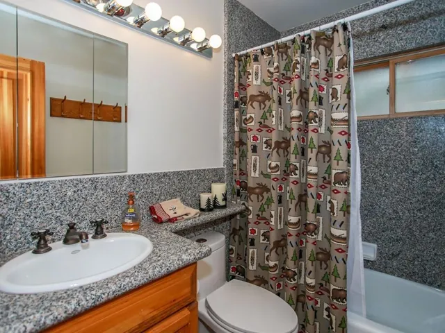 014_Full Bath with ShowerTub Combo