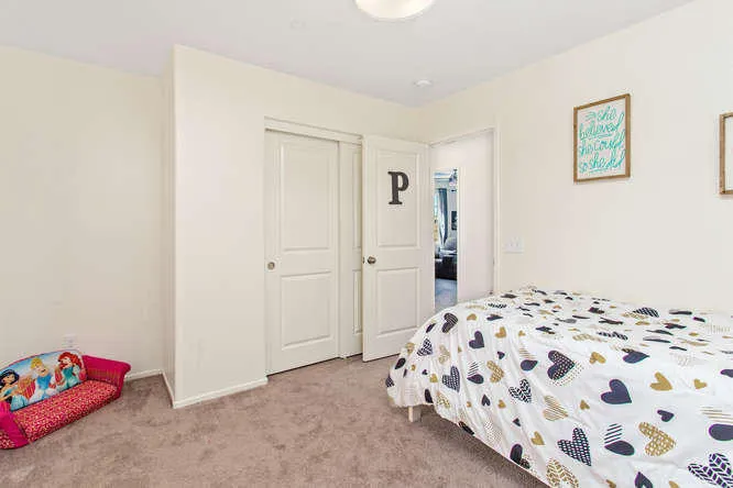 bedroom2