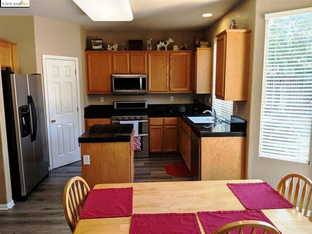 938 Country Glen Ln, Brentwood, California 94513