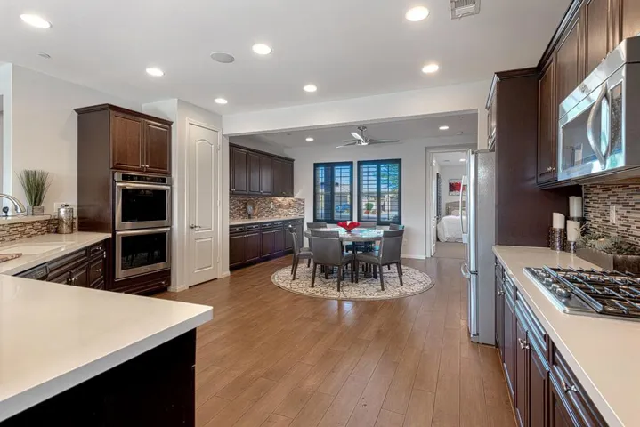 74065+Imperial+Court+W+Palm+Desert-4-mls