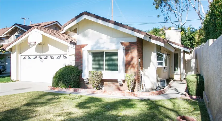 2757 N. River Trail Rd - detached single-family home with one of the largest lots in the community!