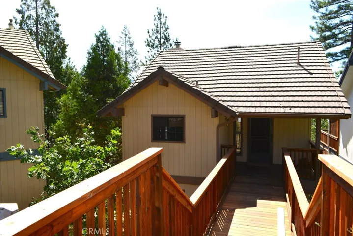 Nice newer deck and walkway to front door~