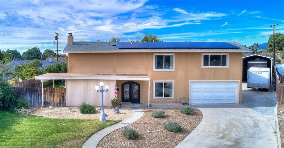 1353 N Toledo Way, Upland, California 91786