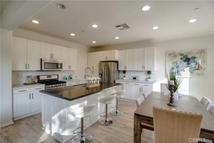 10582 Sausalito Court, Los Alamitos, California 90720