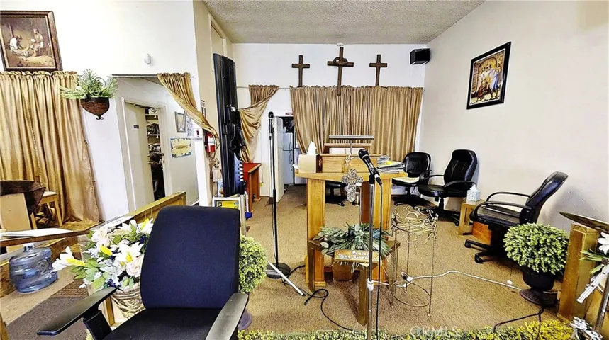 3854 W Slauson Avenue, Los Angeles, California 90043