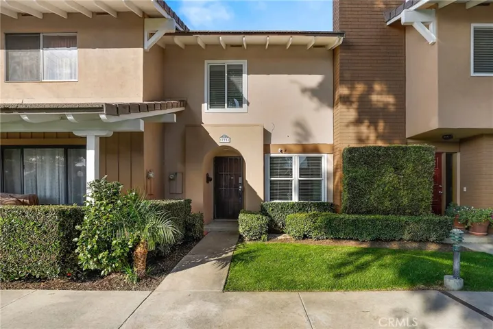 17751 La Rosa Lane, Fountain Valley, California 92708