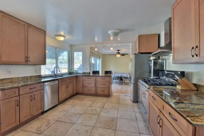 6735 Mount Pakron Drive, San Jose, California 95120