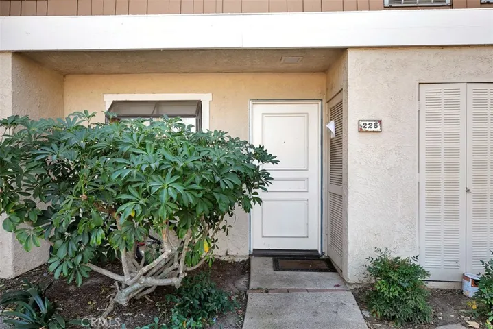 225 Pineview, Irvine, California 92620