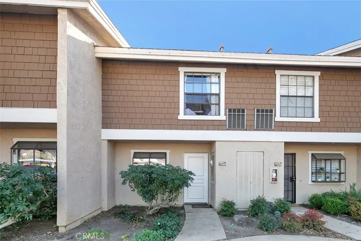 225 Pineview, Irvine, California 92620