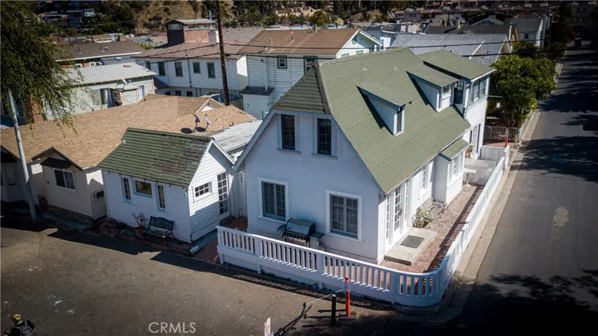 360 Eucalyptus Avenue, Avalon, California 90704